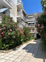 Dimi Guest House - B&B Peraía