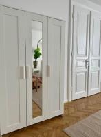Designer Apartment Near Main Station - Ferienwohnung