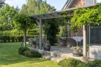 Siedlisko Belfort - Dom Wschodów - B&B Schodno