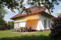 Holiday Home Prague Pruhonice - B&B Průhonice