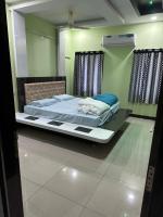 B&B Rajahmundry - Sreenilayam Luxury Stay Homes - Bed and Breakfast Rajahmundry