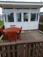 B&B Withernsea - Chalet 281 Golden Sands Holiday Park - Bed and Breakfast Withernsea