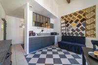 Les Temps Modernes - Une Nuit à Nîmes - B&B Nîmes