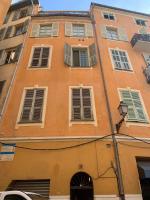 Apartment 33 on The Old Historic Senate Square - Ferienwohnung Nizza