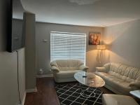 B&B Houston - Lovely 1-Bedroom Townhome with Nice Amenities - Bed and Breakfast Houston