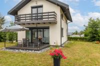 B&B Zastawie - House HARALD with Garden, 3 km to the Beach, Wolin Island by Renters - Bed and Breakfast Zastawie