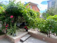 Apartment Luka - Ferienwohnung Podstrana