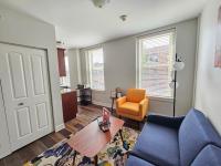 B&B Champaign - Gorgeous and Spacious Studio at the Historic Inman - 200 - Bed and Breakfast Champaign