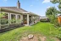 4BR Houston Home Sleeps 9 with Foosball & Covered Patio - B&B Houston
