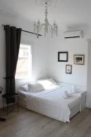 Theane mint - Private outdoor parking on site - B&B Kavala