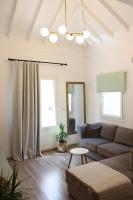 Theane blue -Private outdoor parking on site - B&B Kavala