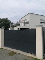 Appartement indépendant, parking privé, 600m du circuit - B&B Arnage