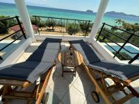 ENDLESS BLUE WAVE - B&B