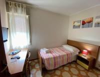 Single Room with Private External Bathroom