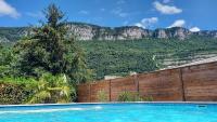 Maison avec piscine entre Chartreuse et Vercors - B&B La Buisse