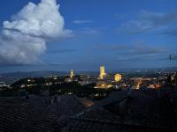 Le Balze Attico Terrazzo Panoramico a 200 m dal Duomo - B&B Perugia
