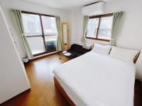 B&B Osaka - Osaka Sinsei Guest House Daikokukan - Bed and Breakfast Osaka