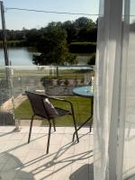 Habitación Familiar con vistas al lago