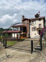 B&B Yanıkdağ - Nesli Villa & Bungalow - Dubleks Bahçeli Villa - Bed and Breakfast Yanıkdağ