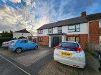Horizon House, Modern 2-Bedroom Flat 2, Parking, Netflix, Oxford - Bed and Breakfast