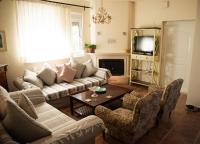 B&B Alexandroupoli - The Early Bird - Cosy 2-Floor House with Garden - Bed and Breakfast Alexandroupoli