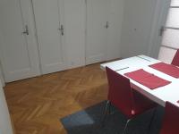Newly refurbished central - Ferienwohnung Prag