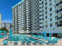 Penthouse Beach Front 1st line, 2 BR, 2 BA, New Decoration & Furnitures, unobstructed view of the beautiful Atlantic, free parking - Chambres d'hôtes Hollywood