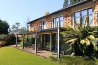 Serene Place Guest House & Conference Venue AFFORDABLE LUXURY WITH BACKUP POWER - Bed and Breakfast Roodepoort