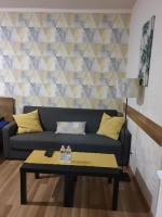 Green Apartman Salgótarján - B&B Salgótarján