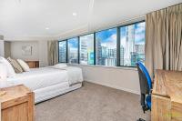 QV Front Stage City Lights(1113) - B&B