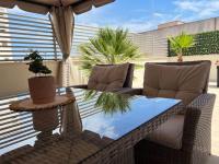 Piso con terraza a 5 min del mar - B&B