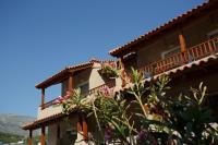 Morpheas Apartments - Bed and Breakfast Plakiás