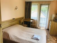 Chambre Double ou Lits Jumeaux avec Salle de Bains Commune