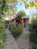 SUITE DEL BOSQUE - Desayuno - Pileta - Domingos check out 17hs - B&B Tigre