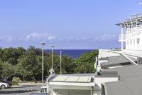 RESORT ON THE BEACH 1219/20 - B&B