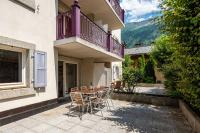 Apartment Villa Vallet 1, Alpes Travel, Chamonix Old Town, Sleeps 6 - B&B