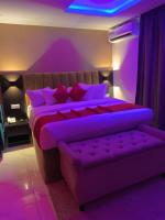 B&B Lagos - NO 95 SUITES VI - Bed and Breakfast Lagos