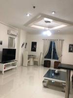 B&B Angeles City - Kandi comfortable 1bedroom, king bed, housekeeping - Bed and Breakfast Angeles City