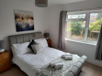 B&B Leicester - Wavertree Drive 3 bed contractor home in Leicester - Bed and Breakfast Leicester