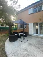 Holiday home Vaitiare - B&B Pinezići