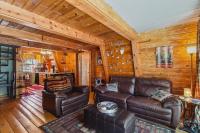 Near Trails Forest Lake Retreat with Backyard Oasis - B&B Forest Lakes Estates