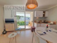 Charmant Studio Parking privé Clim au POINT ZERO - ROSSIconciergerie - Linge inclus - B&B