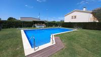 Casa unifamiliar con patio y piscina en L'Estartit- Costa Brava - Chambres d'hôtes l'Estartit