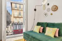 Host Wise - Lovely Shinny Flats with Balcony - Clerigos - B&B Porto