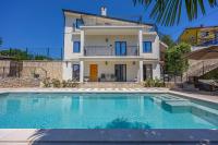 Luxury Kvarner Park Villa with garden and large RGB private pool - B&B Kastav