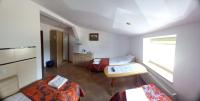 Chambre Triple avec Salle de Bains Privative