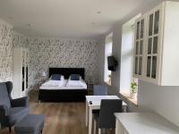 Studio mit Gartenblick