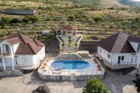 The Lake Houses by PikHost - B&B Shirokë