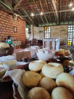 Salto Corumbá Hotel Camping Clube - B&B Corumbá de Goiás