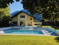 Villa pour 7, piscine chauffée, jacuzzi, proche lac - B&B